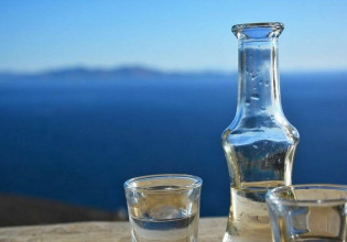 ΣΥΡΙΖΑ: Να διατηρηθούν οι ονομασίες τσίπουρο και τσικουδιά για τους μικρούς αποσταγματοποιούς