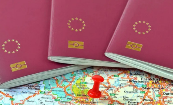 Χρυσή βίζα: Η σύσταση της Κομισιόν, η απάντηση της Μόσχας και η κατάσταση στην Ελλάδα