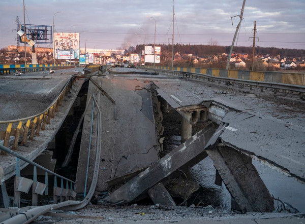 Πόλεμος στην Ουκρανία: Ο Πούτιν ακολουθεί το σχέδιο «Ανακόντα» –  Τα 3+1 σενάρια για τη συνέχεια της εισβολής
