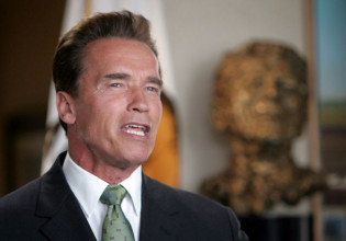 Πόλεμος στην Ουκρανία: Γιατί το ηχηρό μήνυμα Σβαρτσενέγκερ στον Πούτιν είχε μεγάλη σημασία