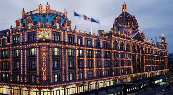 Βρετανία: Τα Harrods πουλούσαν «απαγορευμένη» ρωσική βότκα «κάτω από τον πάγκο»