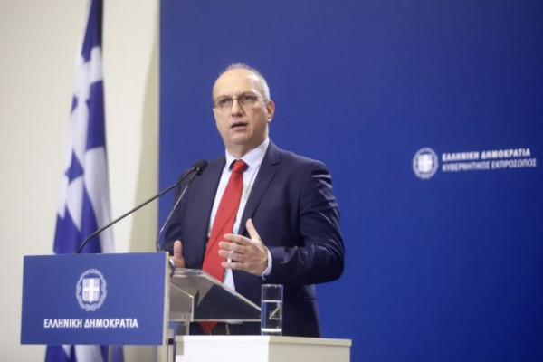 Οικονόμου κατά ΣΥΡΙΖΑ: Συνεχίζει την προπαγάνδα και τους μύθους για την ακρίβεια