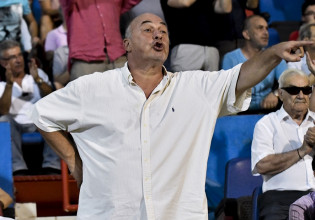 Η «ανοσία της… αγκέλης» θα σκοτώσει τον κοροναϊό, όπως ο Μπέος την ελληνική γλώσσα