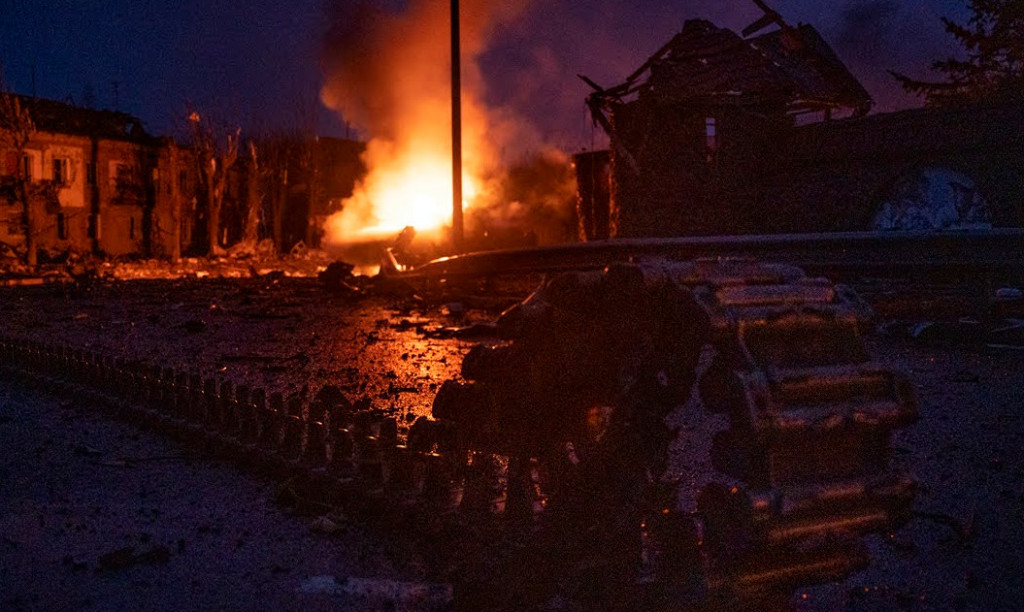 «Σφίγγει» ο ρωσικός κλοιός στην Ουκρανία: Υπό πολιορκία Κίεβο, Χάρκοβο και Μαριούπολη – Επόμενος σταθμός η Οδησσός