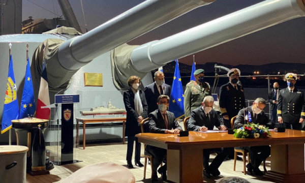 Στο θωρηκτό «Αβέρωφ» μπήκαν οι υπογραφές για 3 Belh@rra και 6 επιπλέον Rafale