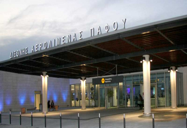 Κύπρος: Ακύρωσαν το ταξίδι τους 370.000 ρώσοι και ουκρανοί επιβάτες