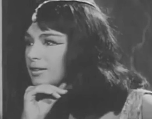 Αλίκη Βουγιουκλάκη: Όταν η ηθοποιός υποδυόταν την Κλεοπάτρα το 1962