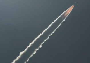 Ινδία:  Ο πύραυλος που εκτόξευσε κατά λάθος, πέρασε «ξυστά» από εμπορικά αεροσκάφη