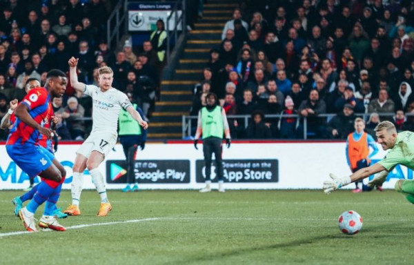 «Γκέλα» για τη Μάντσεστερ Σίτι, τεράστια ευκαιρία για τη Λίβερπουλ και… θρίλερ στην Premier League