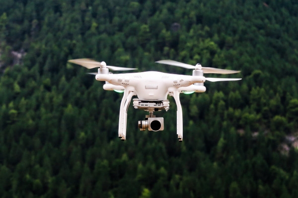 Σπορά αέρος-εδάφους: Drone θα δοκιμαστούν για την αναδάσωση της Κινέτας
