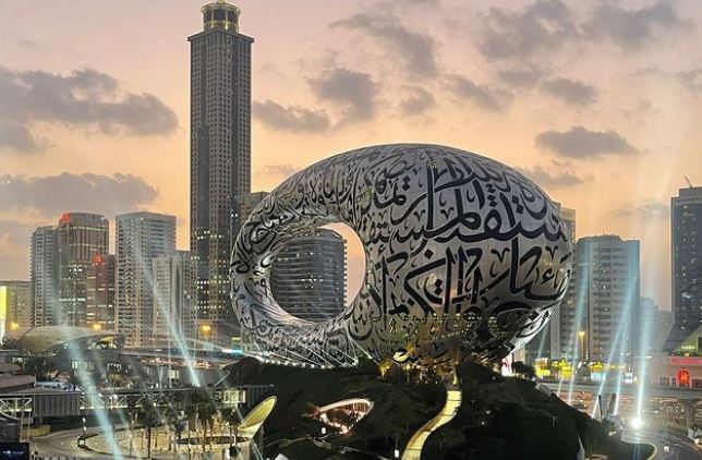 «Το πιο όμορφο μουσείο του κόσμου» άνοιξε και είναι στο Ντουμπάι