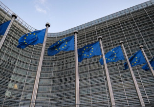 ΕΕ: Η Ρωσία διαπράττει εγκλήματα πολέμου στην Ουκρανία και πρέπει να λογοδοτήσει