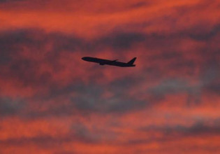EASA: Σοβαρός κίνδυνος για την ασφάλεια των πτήσεων από τον πόλεμο στην Ουκρανία – Οι επίφοβες περιοχές