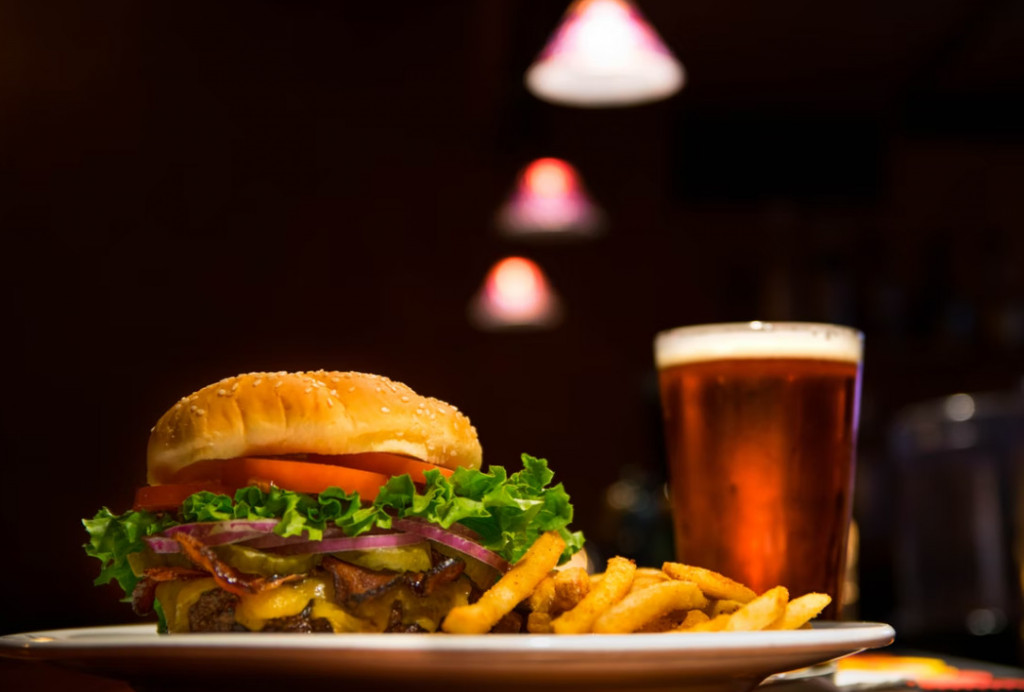 Χαλκιδική: Σκέψεις να κόψουν τα τηγανητά οι ταβέρνες – Δεν υπάρχει ηλιέλαιο ούτε για δείγμα