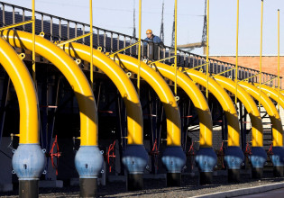 Γαλλία: Η ΕΕ δεν μπορεί να επιβάλει εμπάργκο στην εισαγωγή υδρογονανθράκων από τη Ρωσία