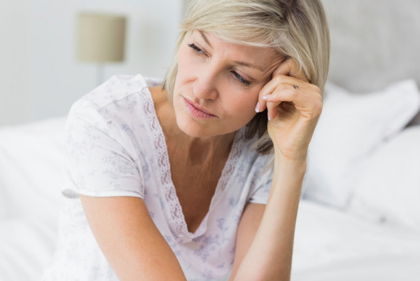 Έρευνα: Αυξημένος ο κίνδυνος άνοιας στις γυναίκες με πρόωρη εμμηνόπαυση