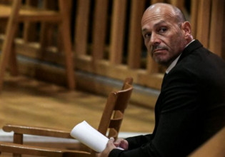 Ελεύθερος με περιοριστικούς όρους ο πρώην χρυσαυγίτης βουλευτής Αντώνης Γρέγος