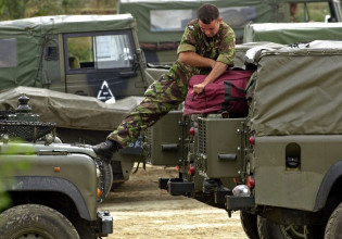 Βρετανία: Στέλνει στρατό και πυραυλικό σύστημα στην Πολωνία