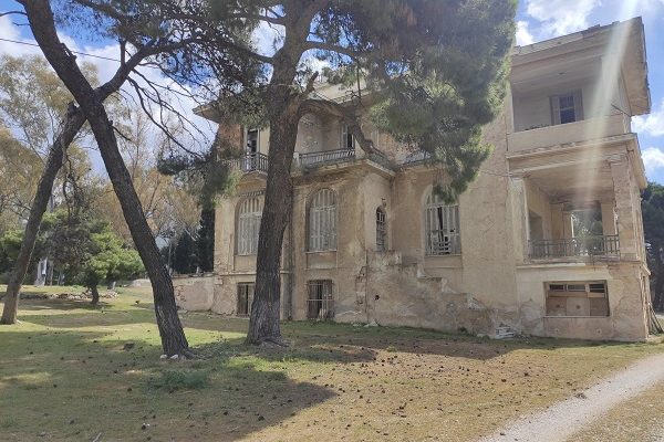 «Δήμος έχει συμφωνήσει για το αντίτιμο της αγοράς του κτήματος με δικαιούχους, οι οποίοι δεν βρίσκονται εν ζωή»