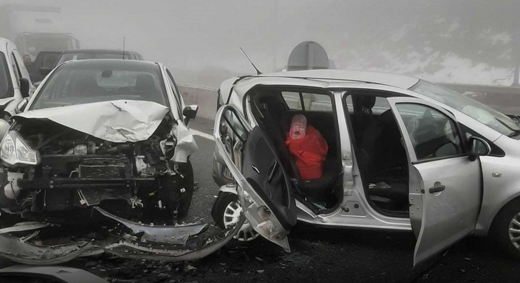 Συγκλονίζουν οι μαρτυρίες οδηγών στην καραμπόλα 50 οχημάτων στην Εγνατία