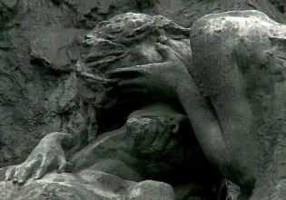 Μπάμπι Γιαρ: Τα θύματα του ολοκαυτώματος δολοφονούνται και πάλι