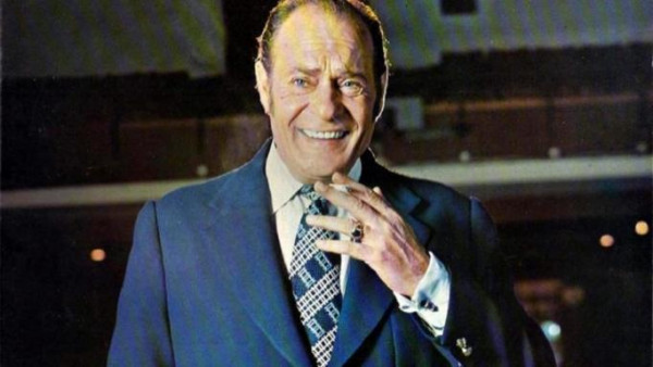 Λάμπρος Κωνσταντάρας: Ραγίζει καρδιές το μήνυμα του γιου του 37 χρόνια μετά τον θάνατό του