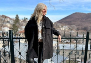 Χριστίνα Κοντοβά: Τρυφερό φιλί από την μικρή Ada για τις απόκριες