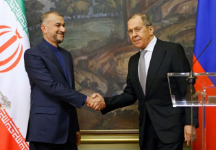 Λαβρόφ: Η Ρωσία δεν μπλοκάρει τη συμφωνία για το πυρηνικό πρόγραμμα του Ιράν