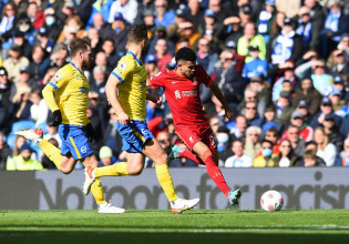 Μπράιτον – Λίβερπουλ 0-2: Έκαναν το καθήκον τους οι «κόκκινοι» και παραμένουν στο -3