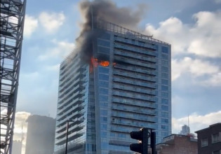 Λονδίνο: Φωτιά σε πολυώροφο κτίριο στην ανατολική πλευρά της πόλης