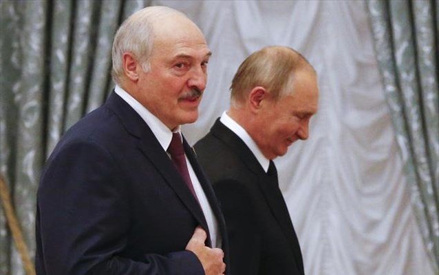 Πόλεμος στην Ουκρανία: ΕΕ, ΗΠΑ και Βρετανία επιβάλλουν κυρώσεις στο Λουκασένκο