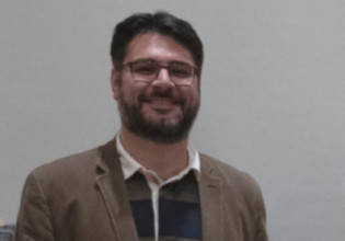 Ανδρουλάκης: Φτάνει αύριο στην Αθήνα ο Έλληνας πρόξενος στην Μαριούπολη