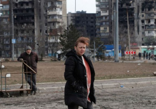 Anadolu: 65 τούρκοι υπήκοοι απομακρύνθηκαν από τη Μαριούπολη – Βοήθεια Τσαβούσογλου από Λαβρόφ