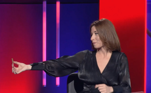 Φαγητό και τραγούδι – Τι κάνει η Μαρίζου Ρίζου στα backstage του «X Factor»;