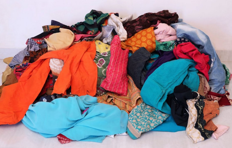 O Κομισιόν επιχειρεί να βάλει φρένο στη «γρήγορη μόδα» και άλλα βραχύβια προϊόντα