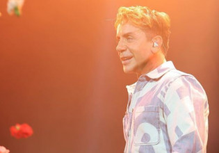 «Όσο ζω Μαζώ»: Απίστευτη αποθέωση Μαζωνάκη για τα γενέθλιά του