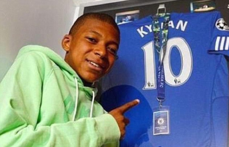 Όταν η Τσέλσι έριχνε… άκυρο στον Εμπαπέ