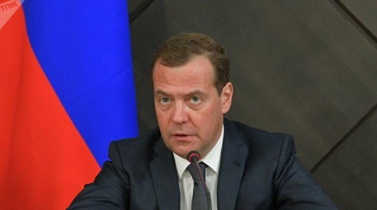 Ουκρανία: Ο Μεντβέντεφ απειλεί ευθέως με πόλεμο τη Γαλλία