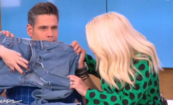 Δημήτρης Ουγγαρέζος: Το ατύχημα πριν την έναρξη της εκπομπής και η αντίδραση της Ελένης Μενεγάκη