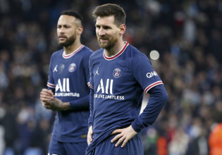 Ο τελευταίος να κλείσει την… πόρτα – Και άλλη αποχώρηση από την Παρί