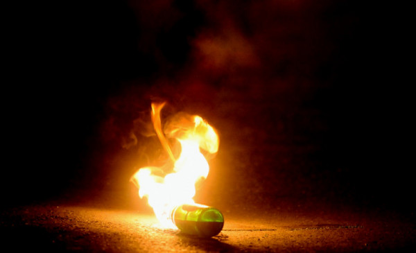 Πόλεμος στην Ουκρανία: Η πολιτική άμυνα με μπουκάλια και βενζίνη