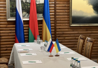 Πόλεμος στην Ουκρανία: Στις 15:00 ο τρίτος γύρος διαπραγματεύσεων – Τι αναφέρουν ρωσικά ΜΜΕ