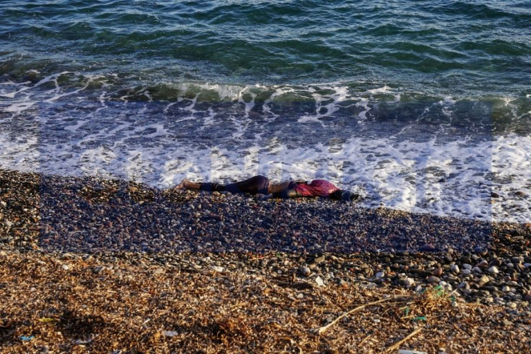 Ο θάνατος και η παραλία