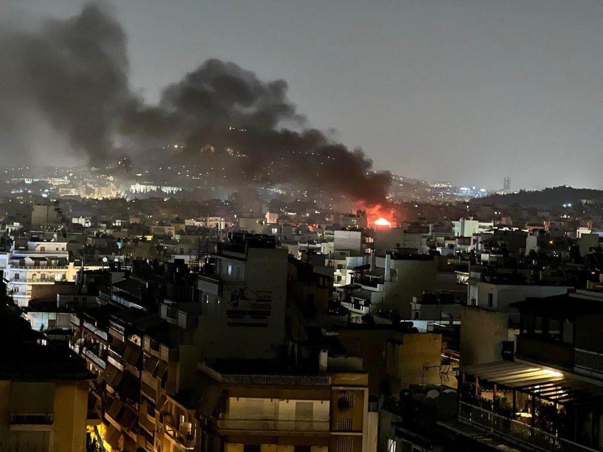 Νέος Κόσμος: Συναγερμός στην Πυροσβεστική - Καίγεται κτίριο