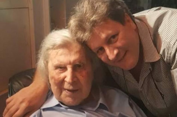 Νίκος Θεοδωράκης: «Νιώθω γιος του Μίκη Θεοδωράκη, τον έλεγα πατέρα»