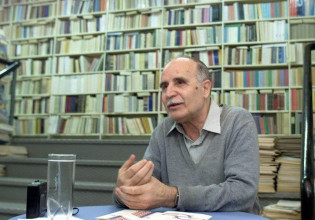 Ντίνος Χριστιανόπουλος: Να προσέχουμε πολύ τα λόγια μας, να προσέχουμε ακόμα περισσότερο τα γραφτά μας