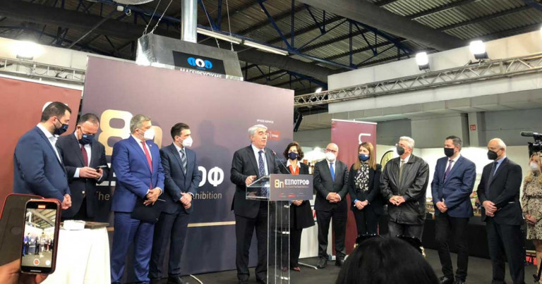 Ο Σίμος, το χάπι και το σφηνάκι