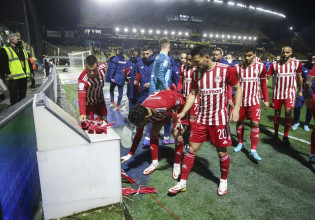 Οι «ερυθρόλευκοι» τίμησαν τη μνήμη του Άλκη