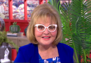 Βίκυ Παγιατάκη: Αυτά τα ζώδια ευνοούνται και γυρίζουν σελίδα