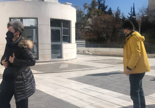 Ζακ Κωστόπουλος: Στο δικαστήριο του η μητέρα του